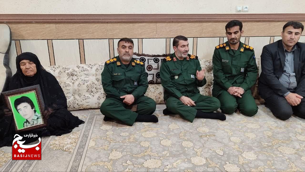 تجلیل فرمانده سپاه فتح از مادران شهدا به مناسبت روز مادر