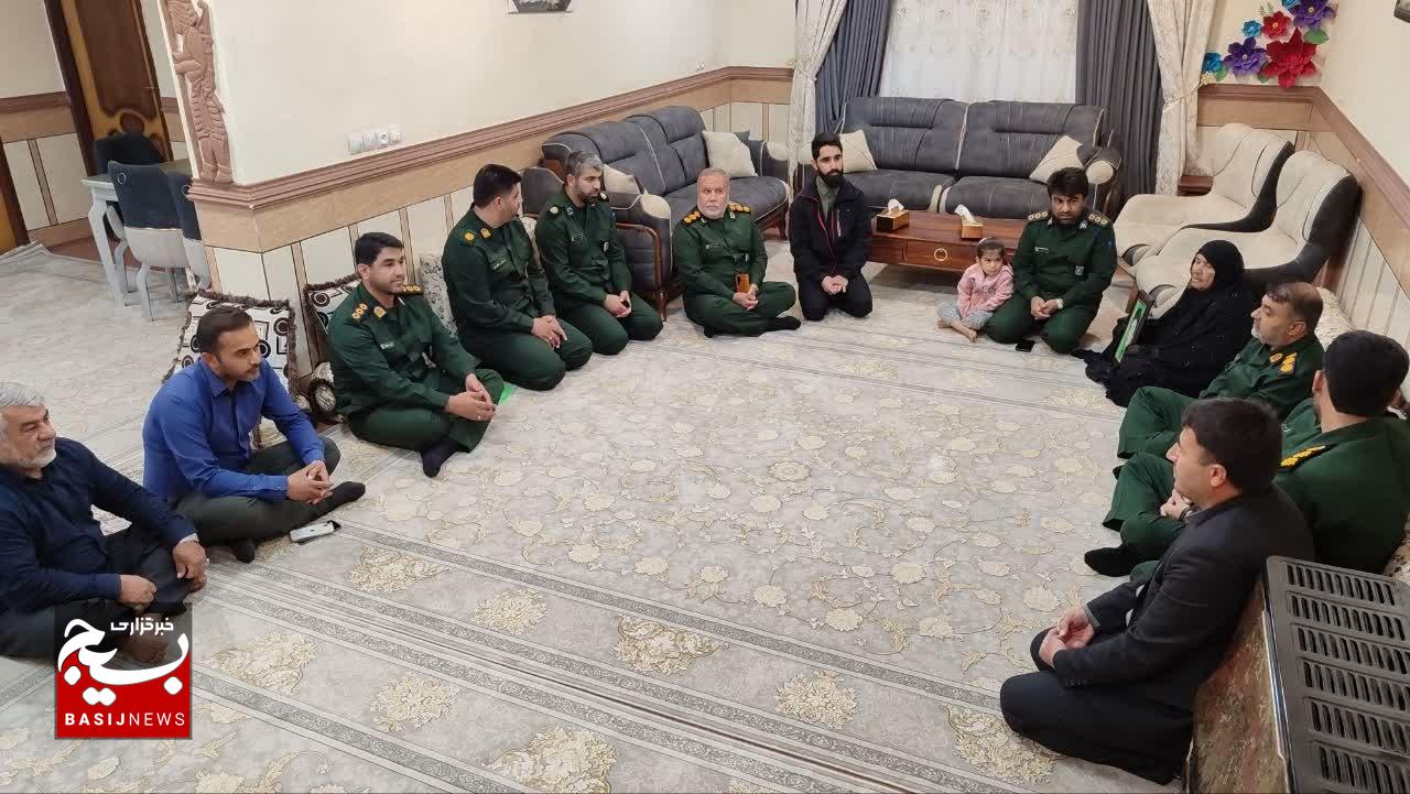 تجلیل فرمانده سپاه فتح از مادران شهدا به مناسبت روز مادر