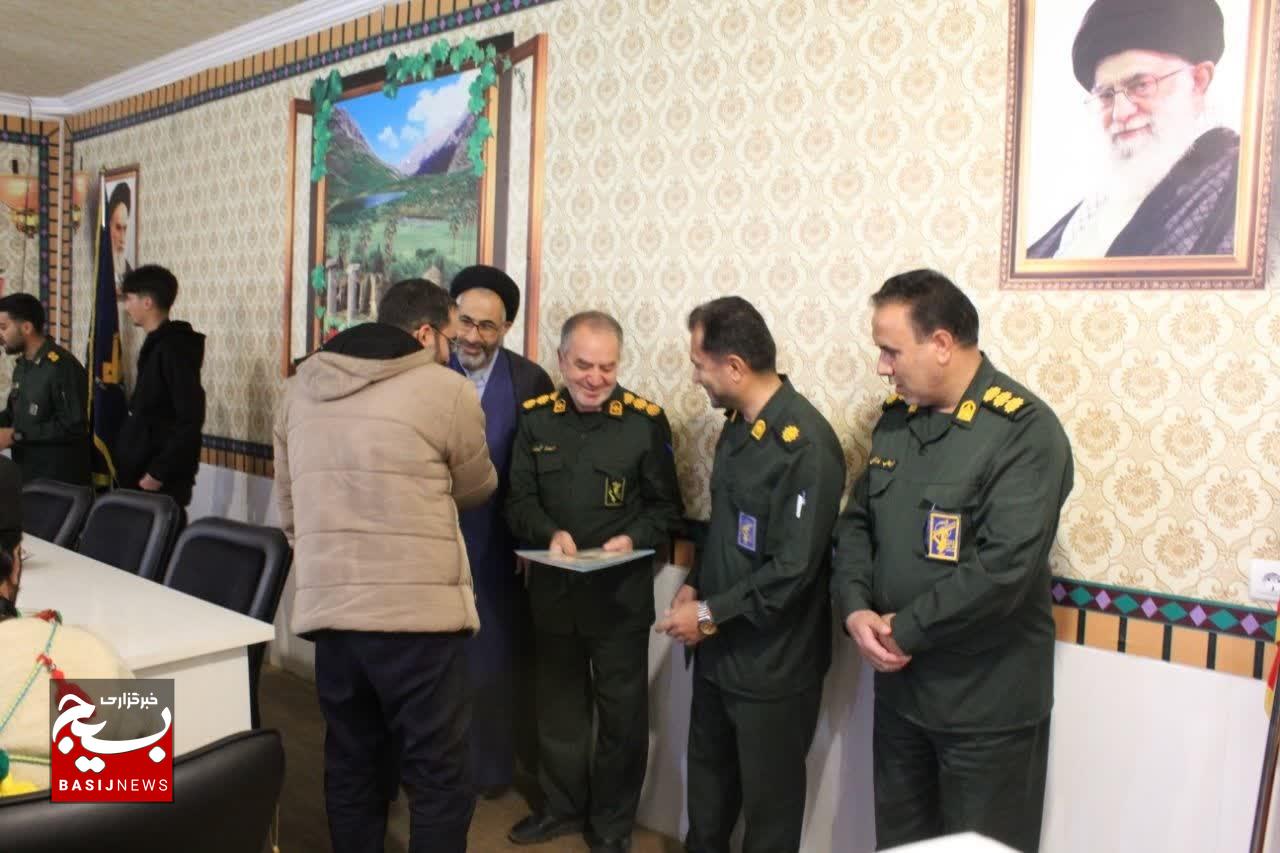 برترین های جشنواره مالک اشتر بسیج ناحیه عشایری کهگیلویه و بویراحمد تجلیل شدند برترین های جشنواره مالک اشتر بسیج ناحیه عشایری کهگیلویه و بویراحمد تجلیل شدند