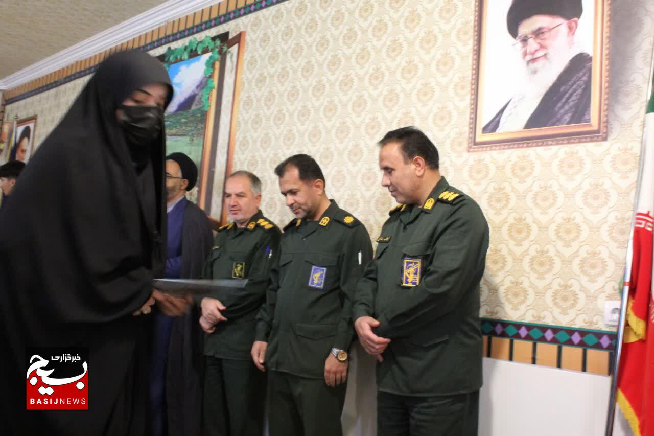 برترین های جشنواره مالک اشتر بسیج ناحیه عشایری کهگیلویه و بویراحمد تجلیل شدند برترین های جشنواره مالک اشتر بسیج ناحیه عشایری کهگیلویه و بویراحمد تجلیل شدند