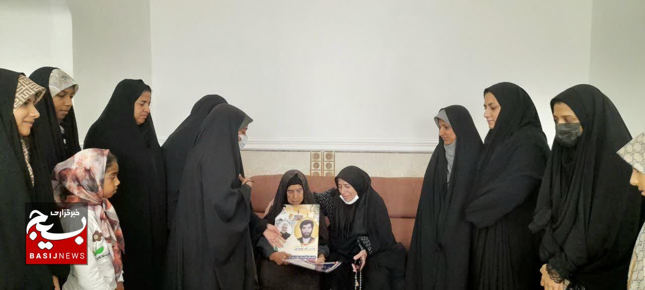 دیدار و تجلیل از مادر شهید محمودی به مناسبت میلاد حضرت فاطمه زهرا (س) در عنبرآباد