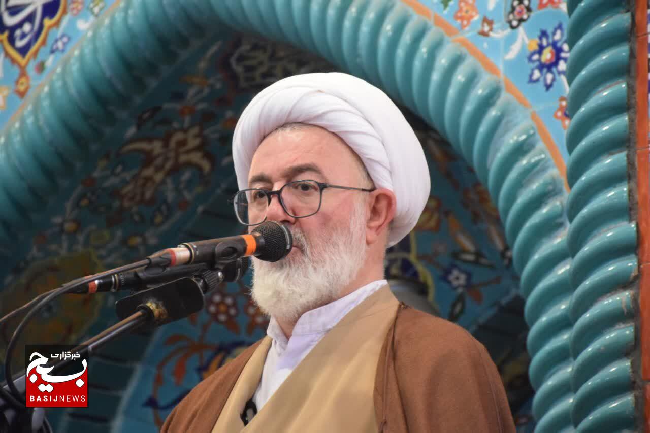 امام جمعه شاهرود: مصرف بی‌رویه بنزین نیازمند تدبیر و آگاهی‌بخشی دولت/وحدت حوزه و دانشگاه، موتور تولید علم و پژوهش