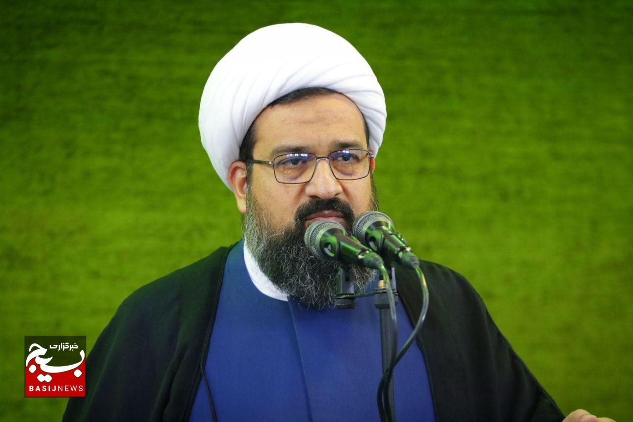 نشاط اجتماعی آری، اما نه به قیمت خدشه‌دار شدن هویت فرهنگی و هنجارهای دینی