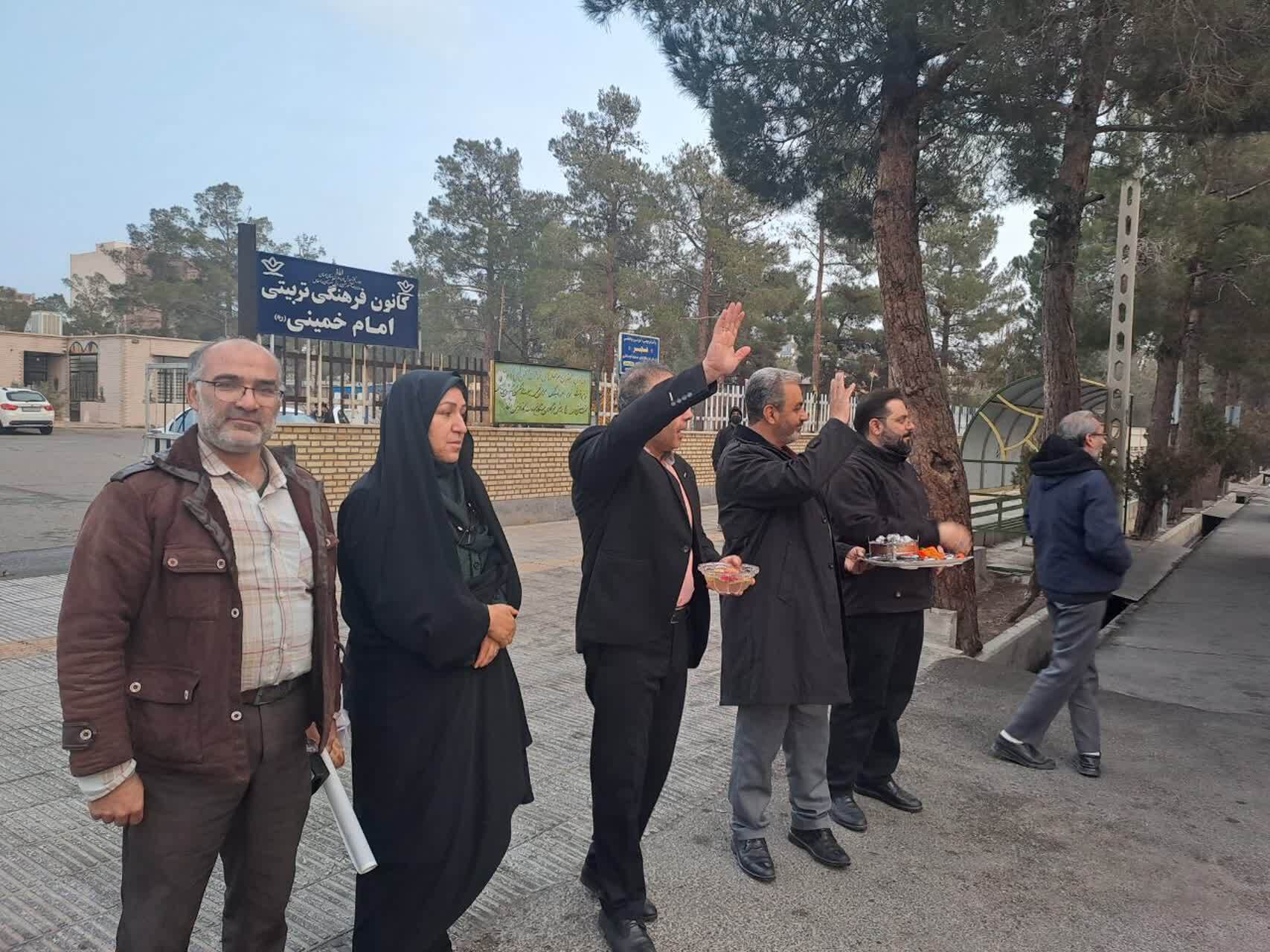 گزارش تصویری | بدرقه کاروان راهیان نور دامغان به کربلای جنوب ایران