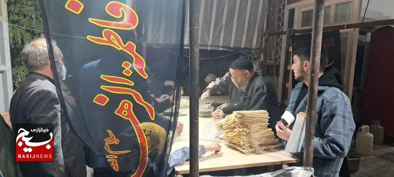 خدمت به مردم از برپایی ایستگاه های صلواتی تا اعطای وام قرض الحسنه 