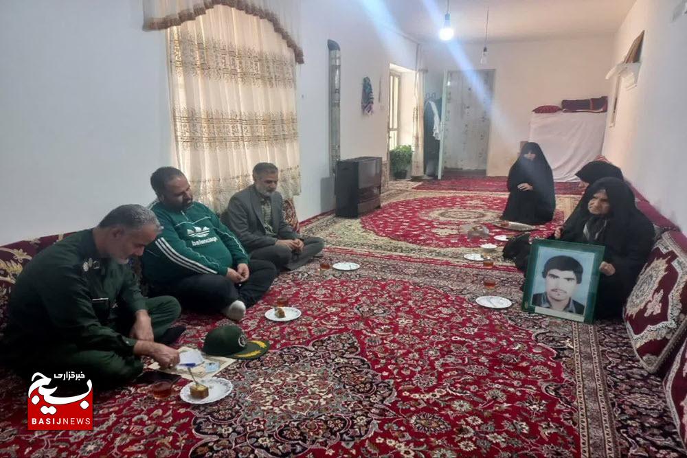 دیدار مسئولان کبودراهنگی با  ۶۰ خانواده‌ معظم شهید به مناسبت هفته زن