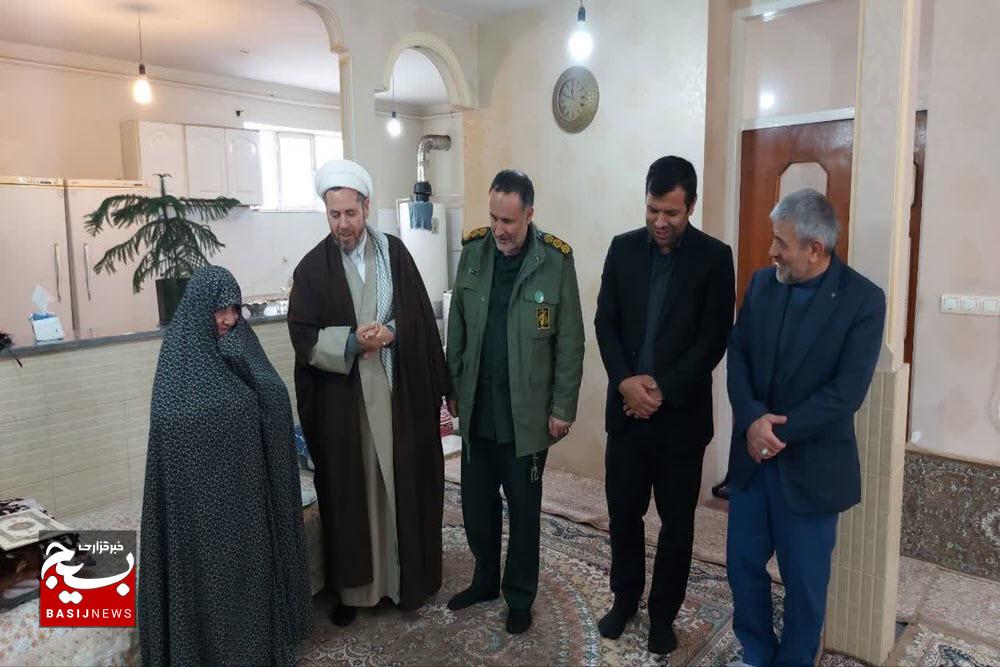 دیدار مسئولان کبودراهنگی با  ۶۰ خانواده‌ معظم شهید به مناسبت هفته زن