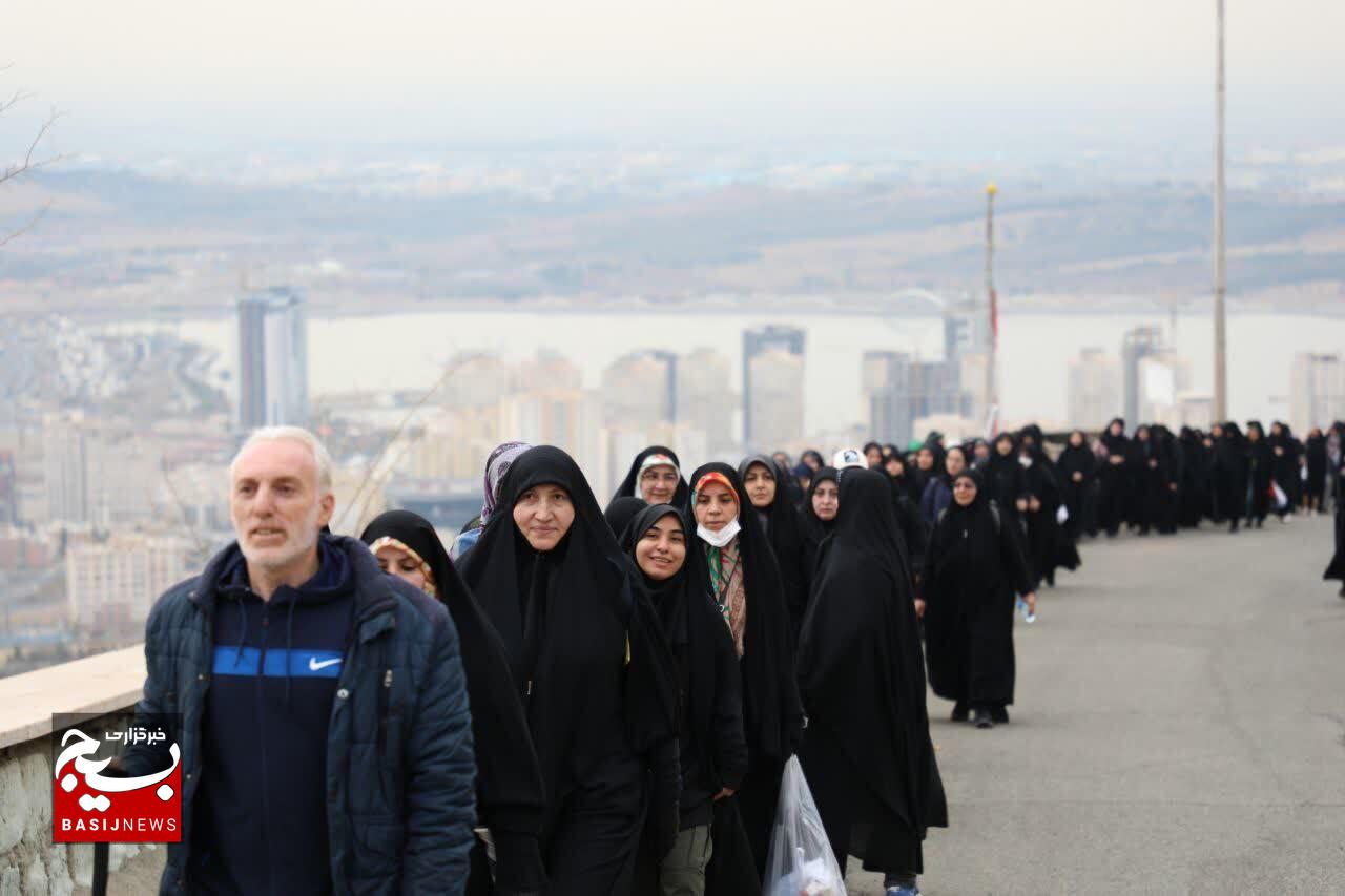 کوهپیمایی ۱۱۰ تیم کوهنوردی از گردانهای کوثر، هفته گذشته کوهپیمایی ۱۱۰ تیم کوهنوردی از گردانهای کوثر، هفته گذشته