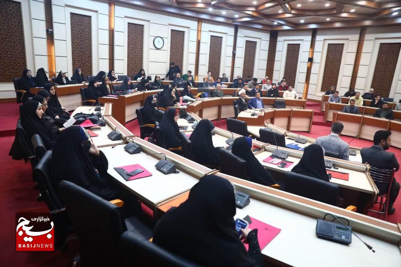 آیین گرامیداشت هفته پژوهش در دانشگاه جامع انقلاب اسلامی