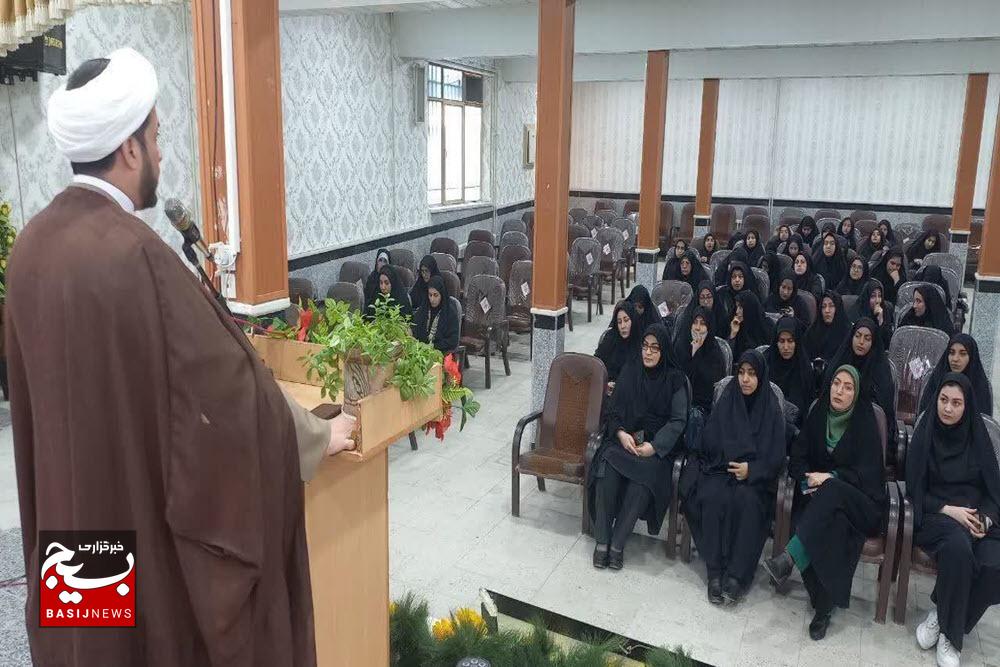 زن؛ الگوی انسان‌ساز و سرمایه راهبردی توسعه ملی