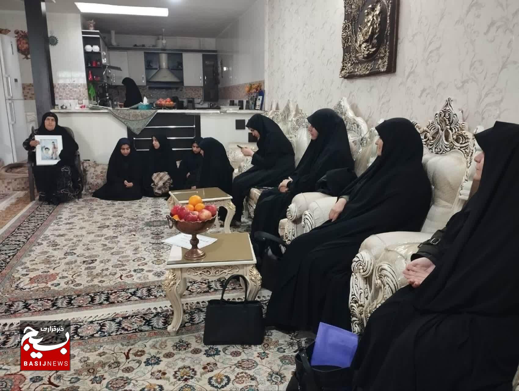 سرکشی از خانواده شهدا؛ تداوم راه جهاد و ولایت