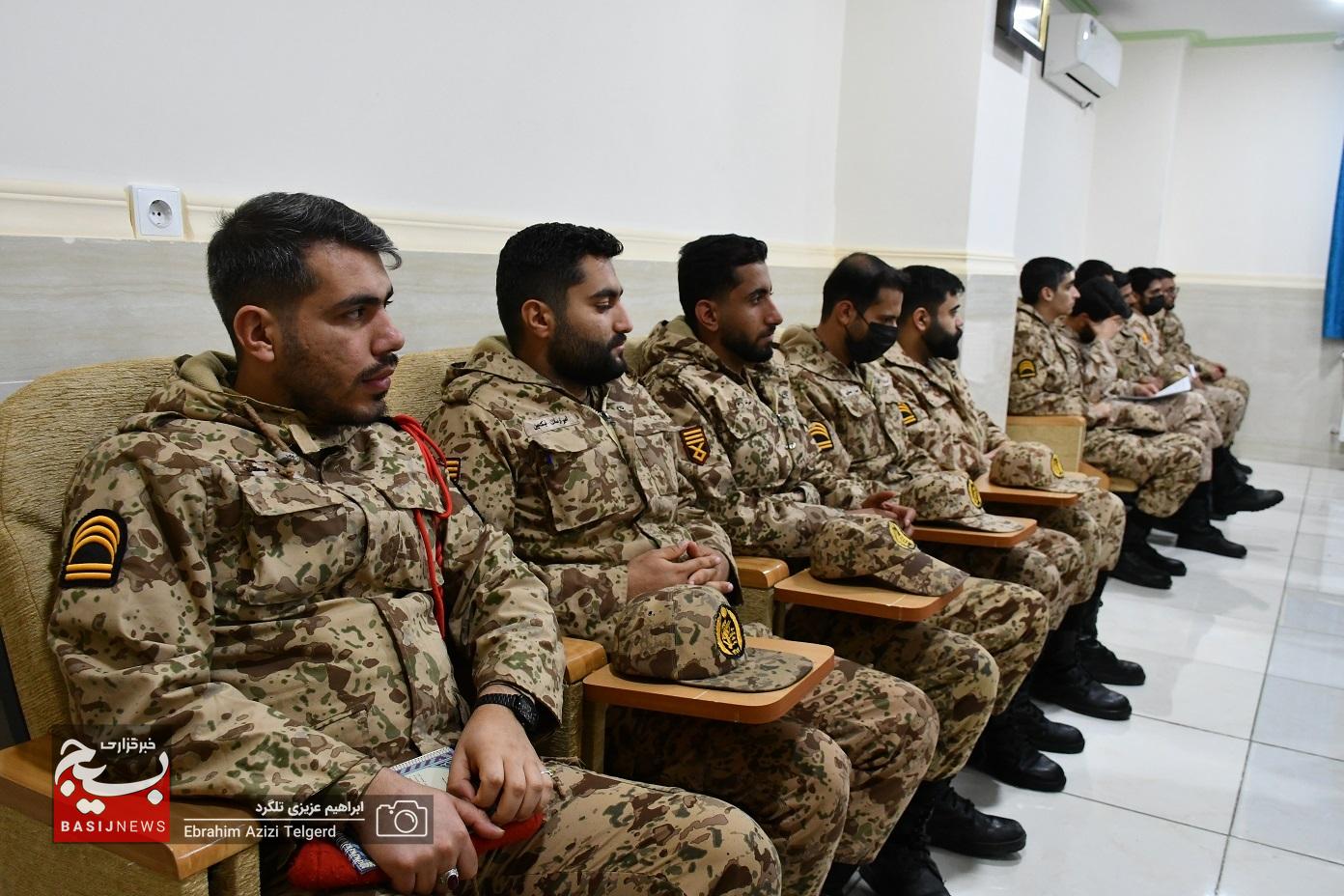 دیدار سربازان ستاد سپاه فتح با نماینده ولی فقیه در کهگیلویه و بویراحمد