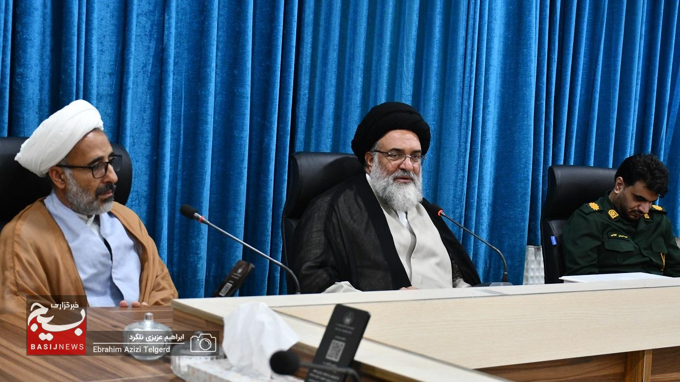 دیدار سربازان ستاد سپاه فتح با نماینده ولی فقیه در کهگیلویه و بویراحمد