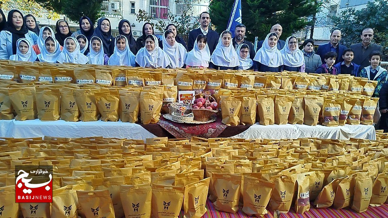 برگزاری پویش «یلدای مهربانی» به همت دانش‌آموزان بسیجی و خانواده‌ها در سراسر استان گیلان 