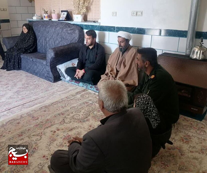 دیدار با خانواده معظم شهدا در روستای داهوییه به مناسبت شهادت حضرت زهرا (س) و هفته بسیج