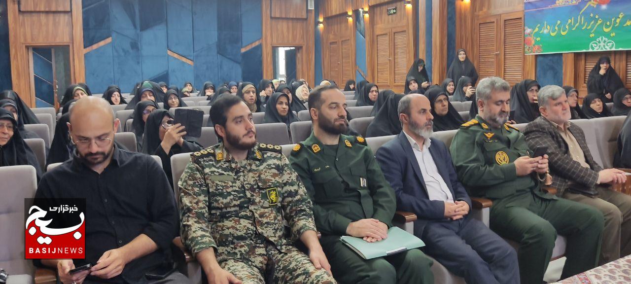 بانوان بسیجی در تحقق تمدن نوین اسلامی نقش‌آفرینی می‌کنند  