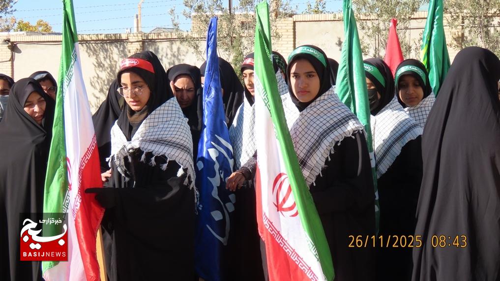 تأکید فرمانده سپاه بافت بر «تداوم راه شهدا» و «هوشیاری در برابر جنگ رسانه‌ای دشمن»