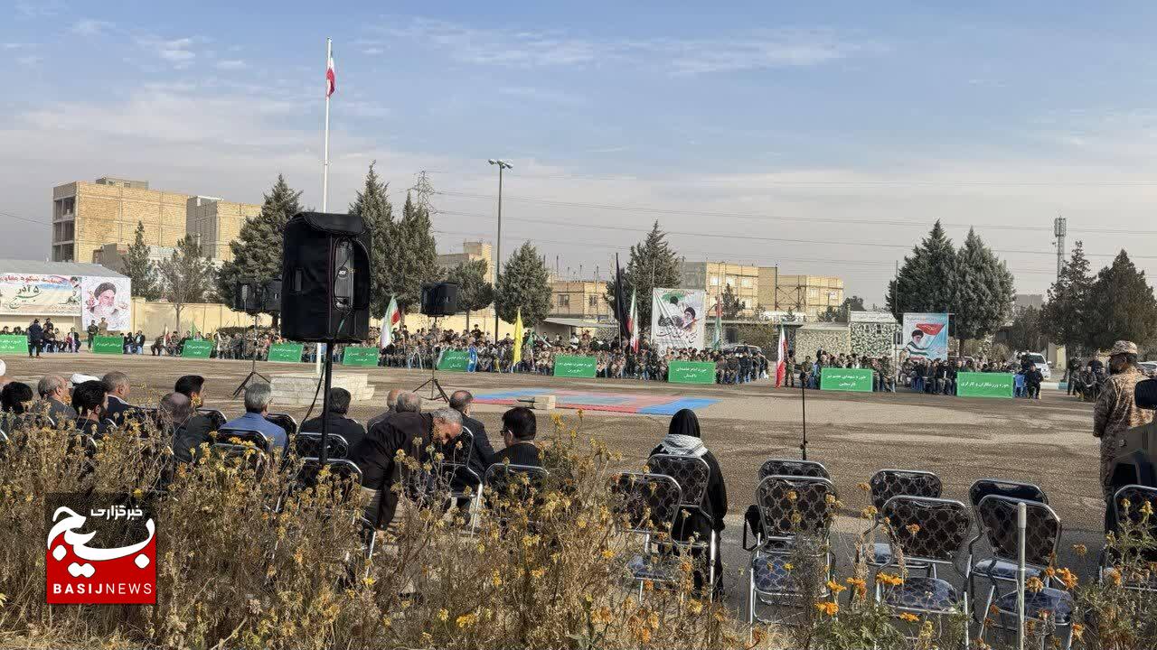 بسیج سدی مستحکم در مقابله با توطئه‌های استکبار جهانی است