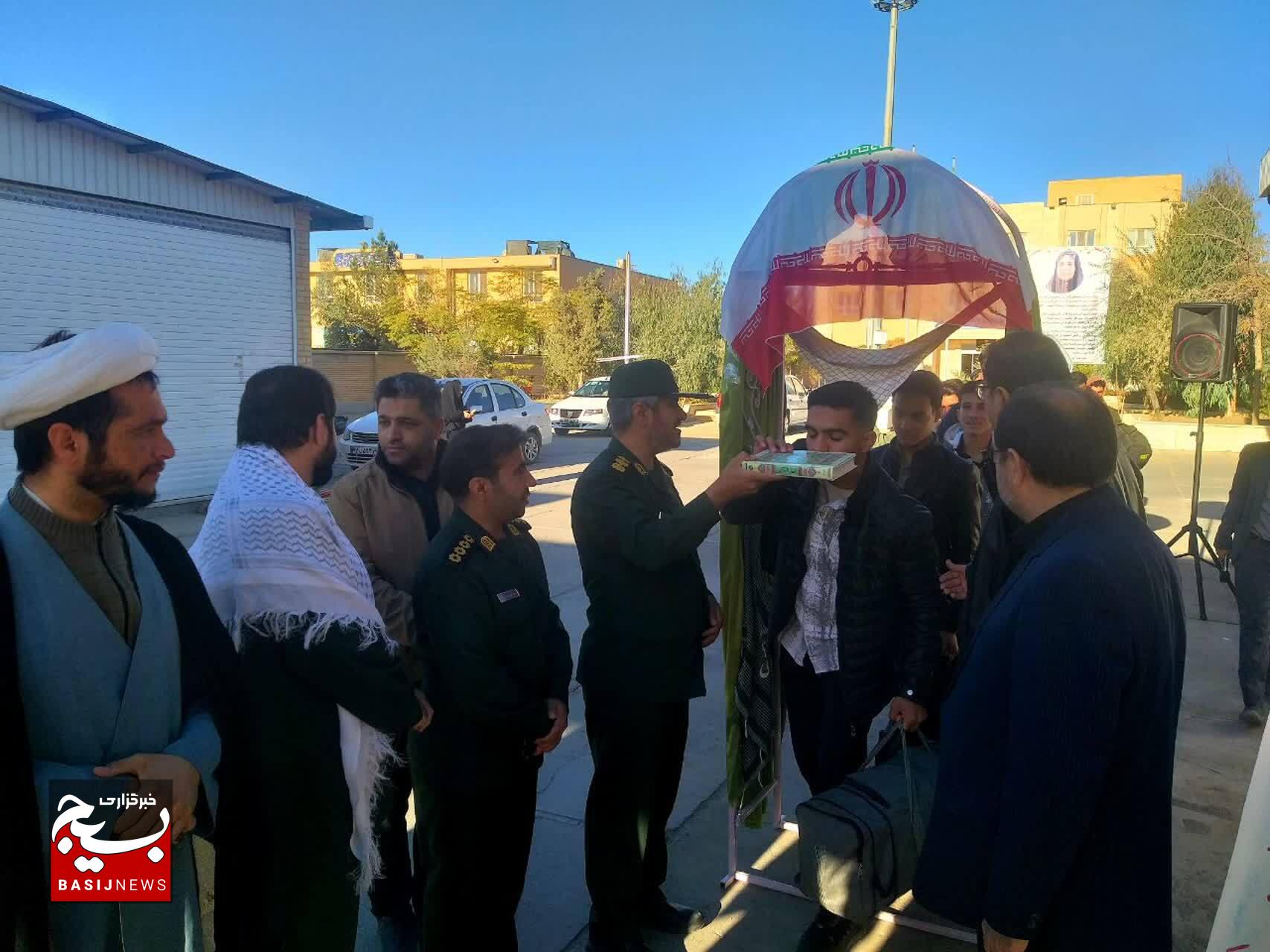 میثاق ۴۰ پسر دبیرستانی مه ولاتی با آرمانهای شهدا در راهیان نور میثاق ۴۰ پسر دبیرستانی مه ولاتی با آرمانهای شهدا در راهیان نور