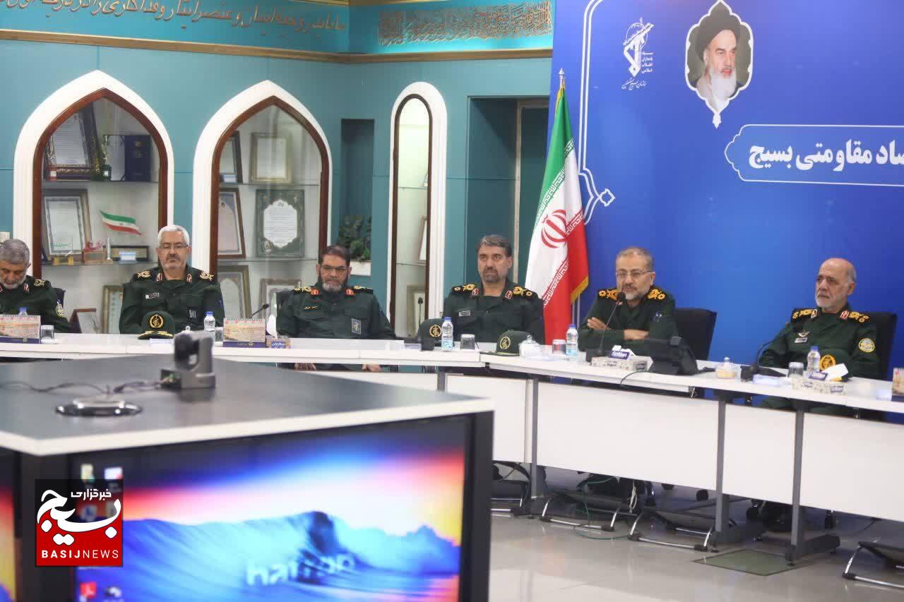 حضور سرلشکر عبداللهی در سازمان بسیج مستضعفین و دیدار با مسئولان این سازمان