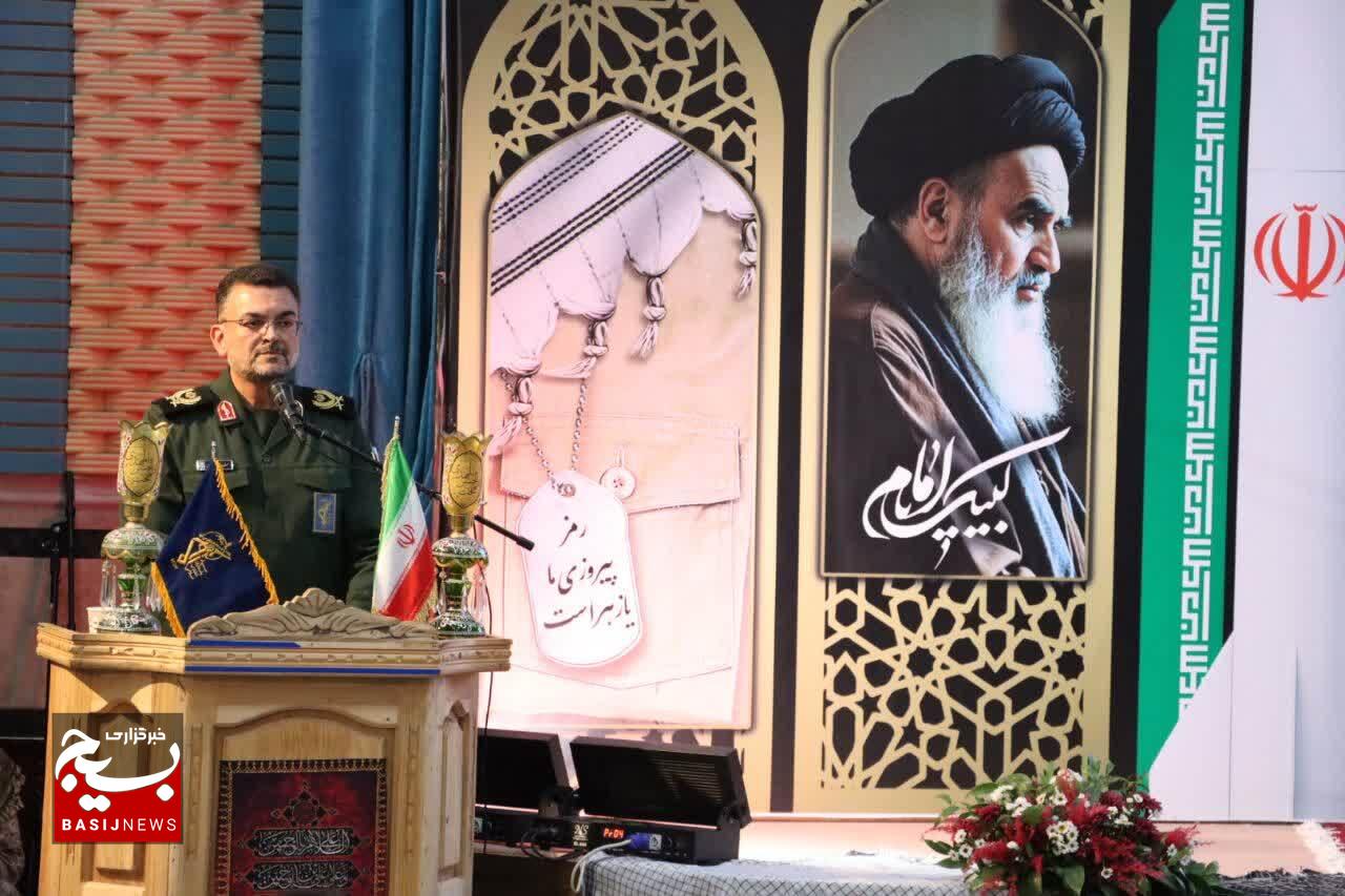 یادواره شهدای بسیجی شاهرود با حضور فرمانده سپاه قائم آل محمد (عج) استان سمنان برگزار شد