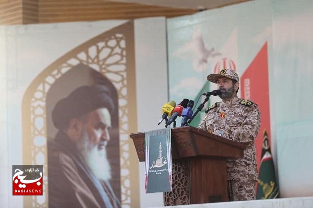 سردار حسنزاده: سپاه برای مقابله با هرگونه تهدیدی آماده است سردار حسنزاده: سپاه برای مقابله با هرگونه تهدیدی آماده است