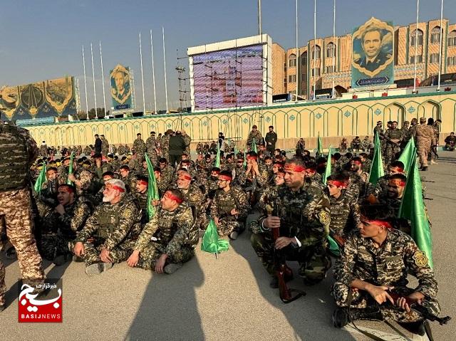 حضور گردان نمونه ناحیه حمزه سیدالشهدا در رزمایش اقتدار بسیج پایتخت حضور گردان نمونه ناحیه حمزه سیدالشهدا در رزمایش اقتدار بسیج پایتخت