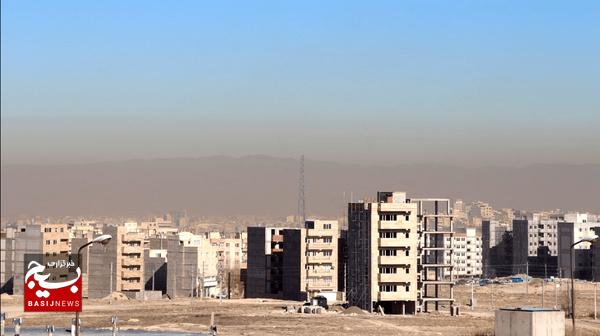 گردوغبار و صنایع، اردبیل را به کام آلودگی کشاند گردوغبار و صنایع، اردبیل را به کام آلودگی کشاند