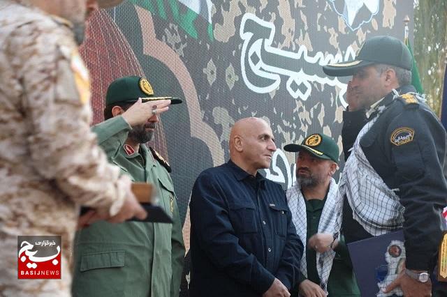 با حضور وزیر ارتباطات و فرمانده سپاه تهران بزرگ برگزار شد: با حضور وزیر ارتباطات و فرمانده سپاه تهران بزرگ برگزار شد:
