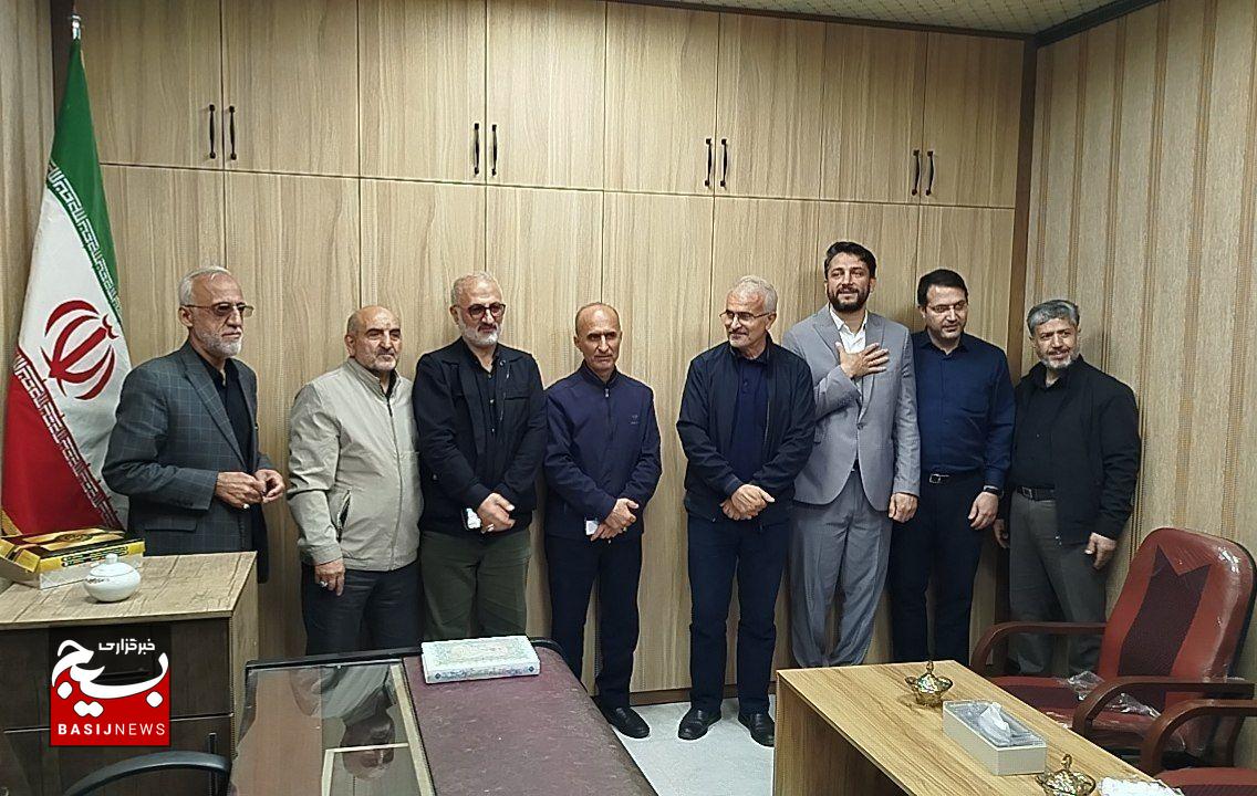 هر شهید یک امامزاده معنوی برای نسل امروز است هر شهید یک امامزاده معنوی برای نسل امروز است