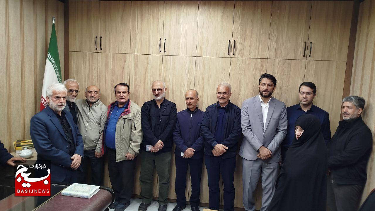 هر شهید یک امامزاده معنوی برای نسل امروز است هر شهید یک امامزاده معنوی برای نسل امروز است