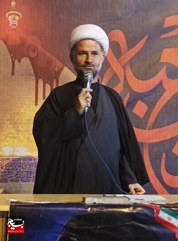 همراهی مردم با ولایت عامل عبور انقلاب از بحران‌هاست