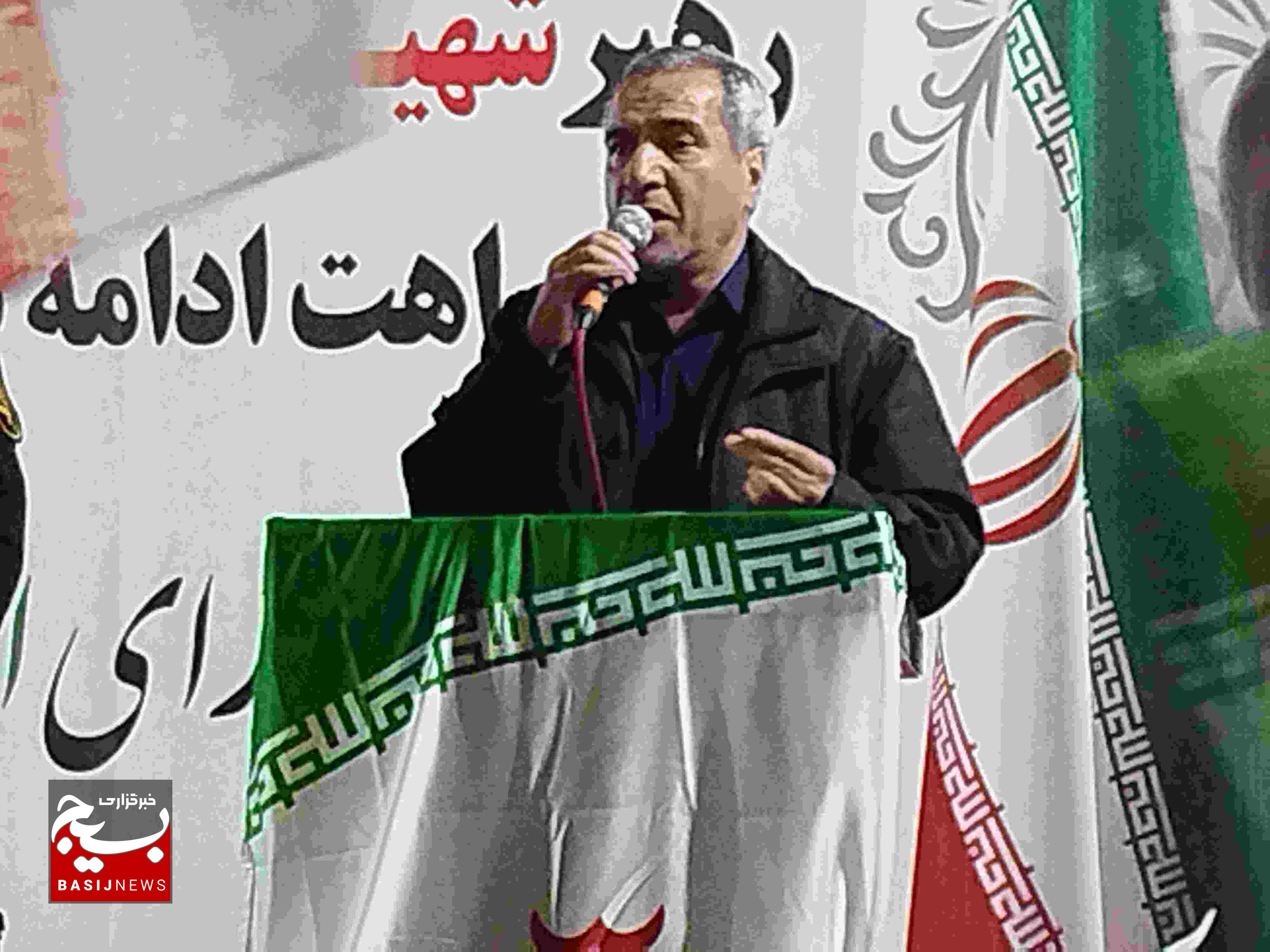 ایمان، اتحاد، حضور مردم و پیروی از ولایت؛ کلید پیروزی در مقابل دشمنان ایمان، اتحاد، حضور مردم و پیروی از ولایت؛ کلید پیروزی در مقابل دشمنان
