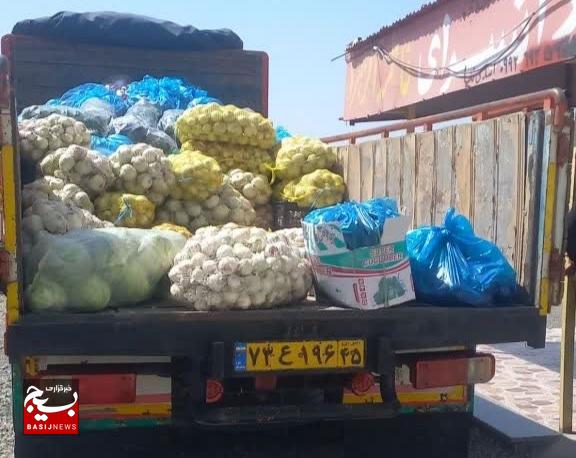 سومین محموله کمک‌های مردمی بسیج عنبرآباد راهی مناطق جنگ‌زده شد