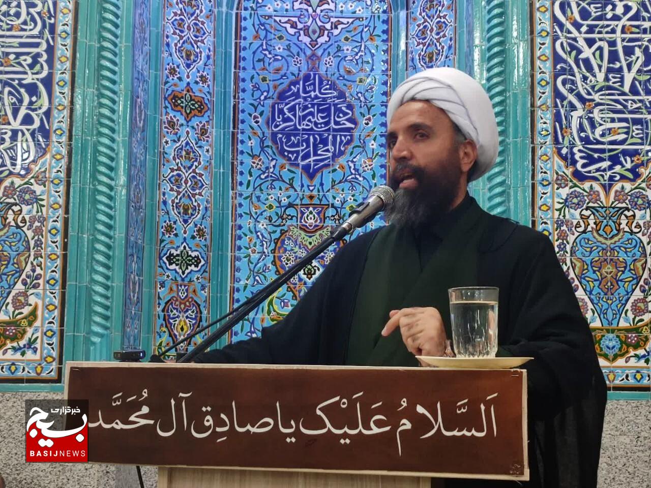امام شهید امت با شهادتش نقشه‌های یزیدیان زمان را رسوا کرد