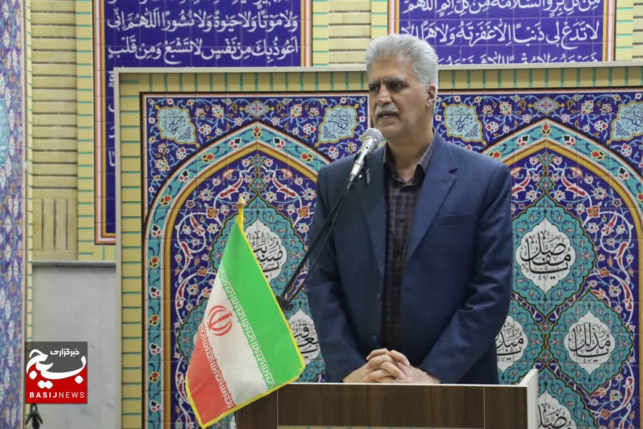 امت بزرگ ایران مبعوث شده تا منتی برای مردم دنیا باشد