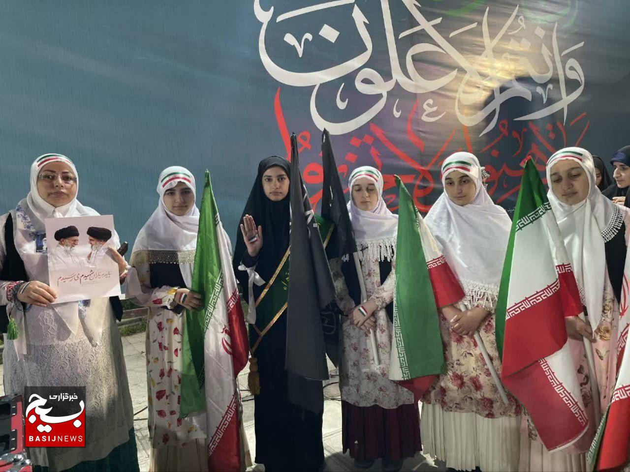 رزمندگان خیابان‌ها پرچم ایستادگی را برافراشتند