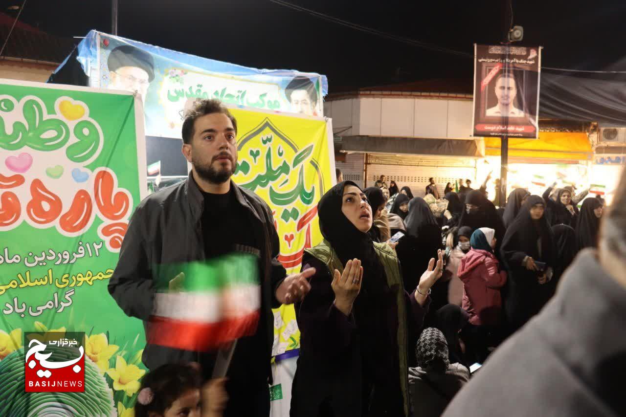 رزمندگان خیابان‌ها پرچم ایستادگی را برافراشتند