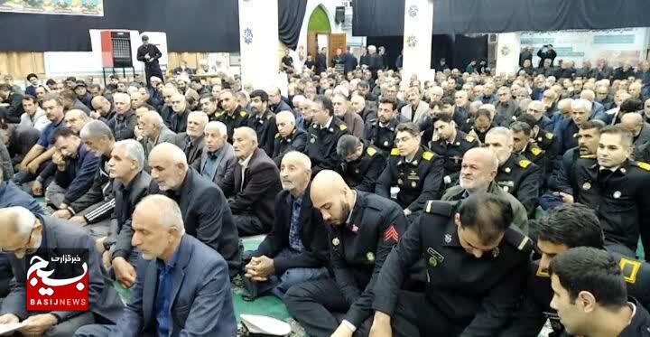 صلابت در برابر دشمن شرط موفقیت در جنگ و مذاکره است صلابت در برابر دشمن شرط موفقیت در جنگ و مذاکره است