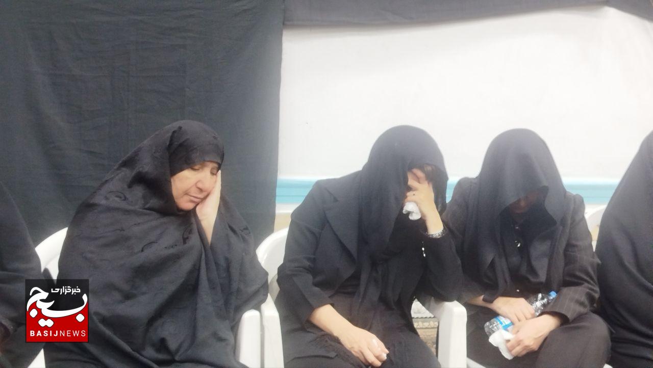 صلابت در برابر دشمن شرط موفقیت در جنگ و مذاکره است صلابت در برابر دشمن شرط موفقیت در جنگ و مذاکره است