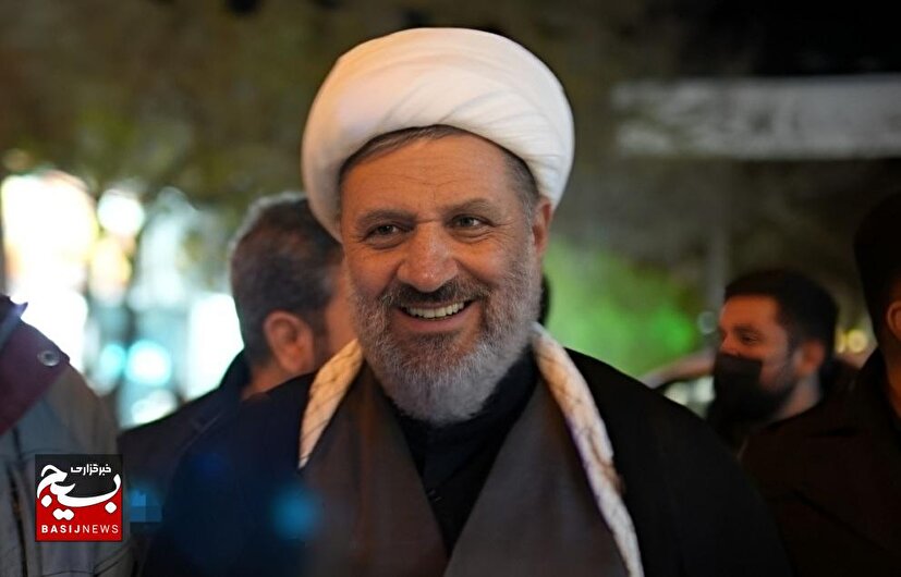 پیام حکیمانه رهبر انقلاب، منشوری روشنگر و پاسخ قاطع به ۱۰ شبهه روز جامعه است