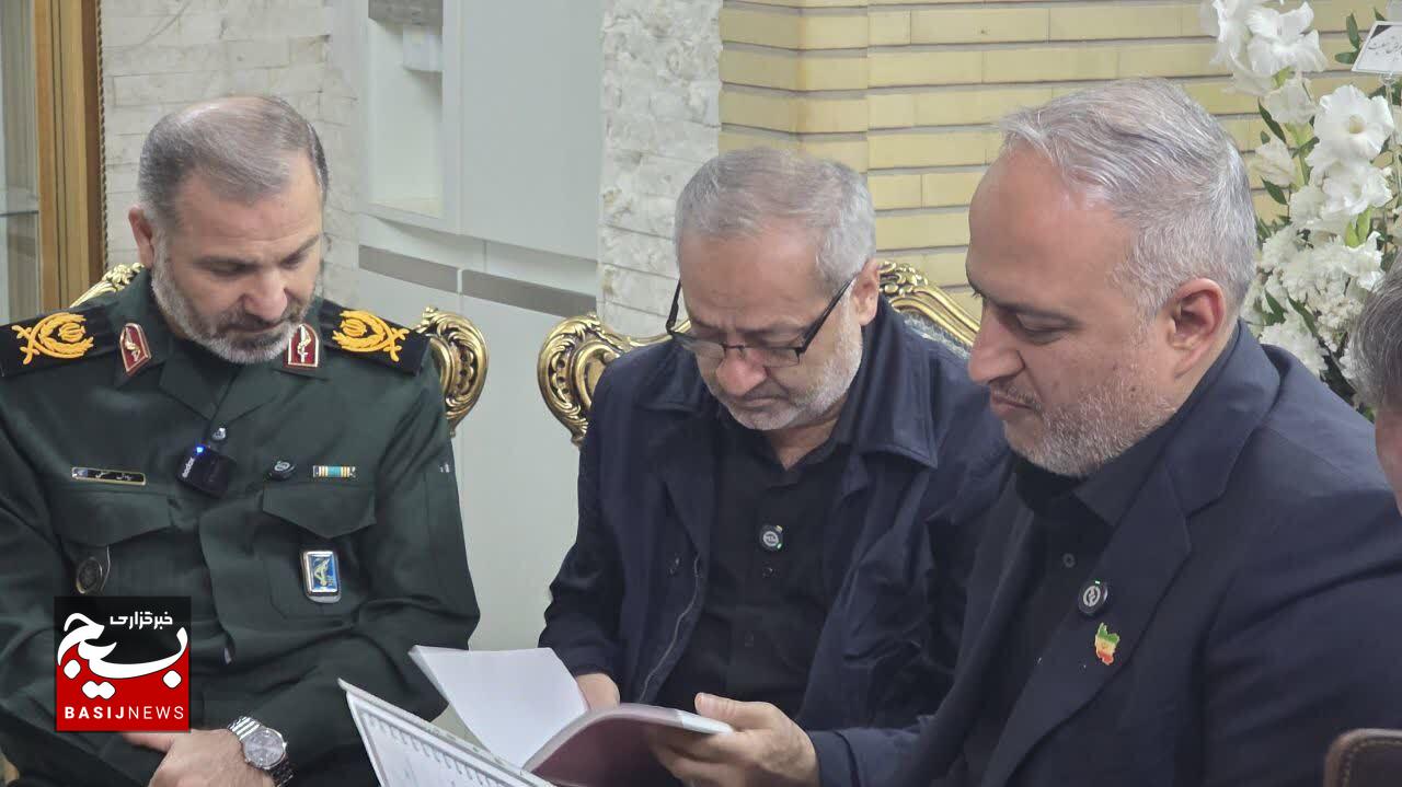 دکتر کاظمی: نام و سیره شهدای دانشآموز در مدارس و کتب درسی جاودانه خواهد شد / سردار مسلمی: خون پاک این کودکان، سند رسوایی استکبار و مایه قوام نظام اسلامی است دکتر کاظمی: نام و سیره شهدای دانشآموز در مدارس و کتب درسی جاودانه خواهد شد / سردار مسلمی: خون پاک این کودکان، سند رسوایی استکبار و مایه قوام نظام اسلامی است