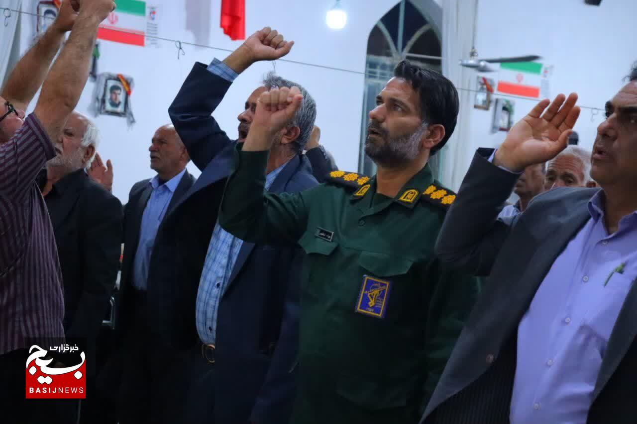 مراسم بیست‌ونهمین یادواره ۲۴ شهید منطقه لطف‌آباد شهرستان انار برگزار شد