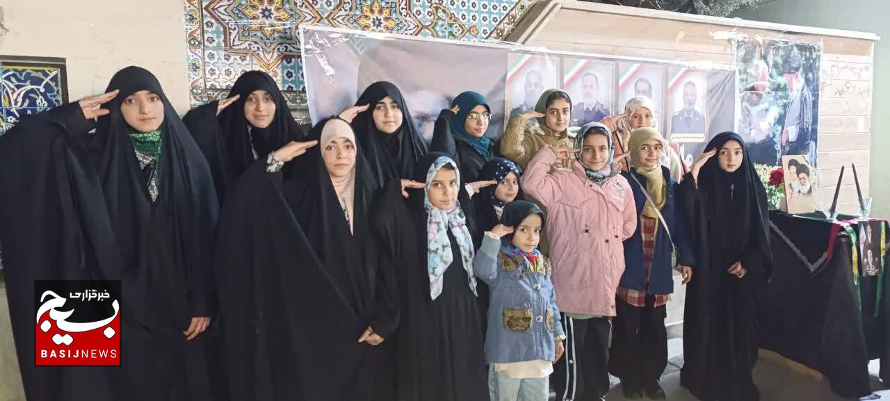 گفتمان حاکم بر حرکت با الهام از مکتب حسینی و عهد حاج قاسم/ایستادگی برای ما یک مسوولیت است گفتمان حاکم بر حرکت با الهام از مکتب حسینی و عهد حاج قاسم/ایستادگی برای ما یک مسوولیت است