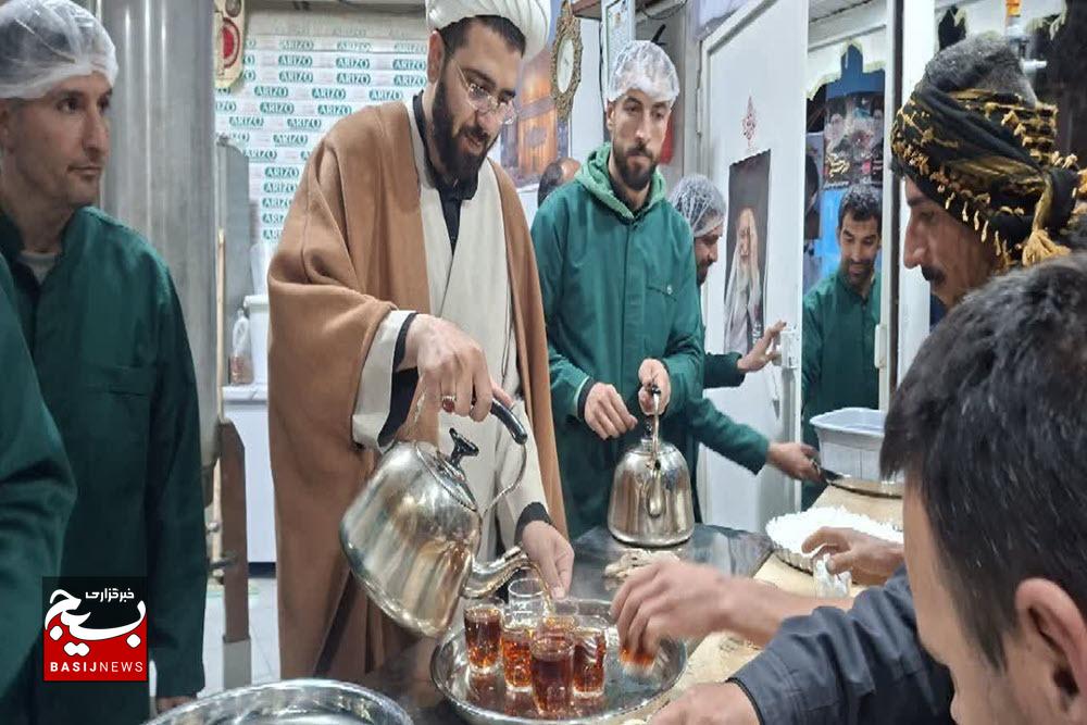حضور فرمانده و مسئول نمایندگی ولی فقیه در سپاه ناحیه کبودراهنگ در چایخانه حضرت زهرا(س) حضور فرمانده و مسئول نمایندگی ولی فقیه در سپاه ناحیه کبودراهنگ در چایخانه حضرت زهرا(س)