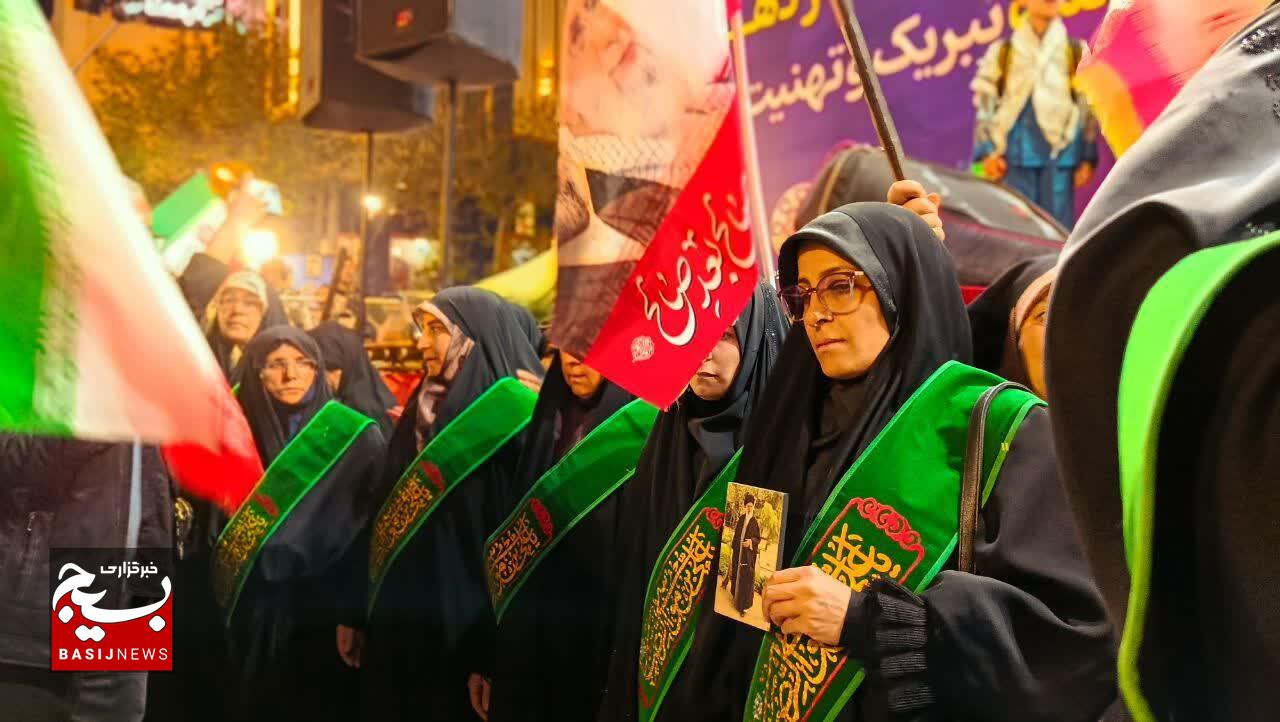 تجمع بانوان خادمیار رضوی شاهرود در شب میلاد حضرت معصومه (س) برگزار شد
