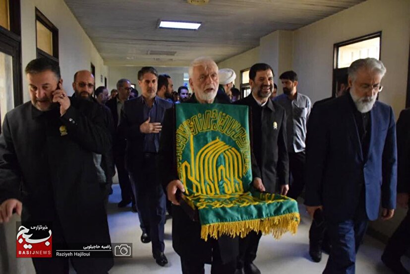 حضور خادمان امام رضا (ع) در بیمارستان بعثت همدان