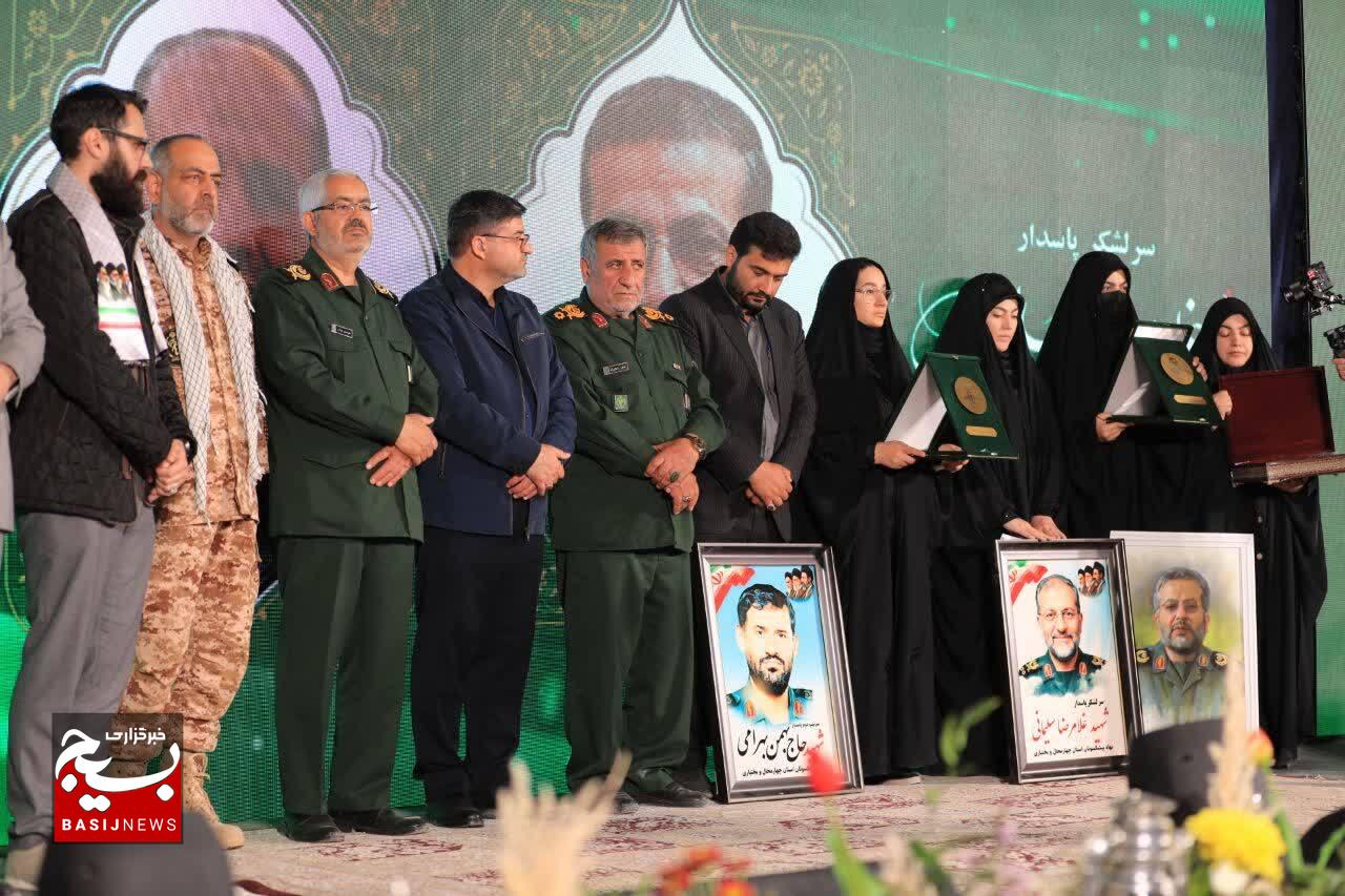 مراسم چهلمین روز شهادت سرلشکر پاسدار غلامرضا سلیمانی در شهرستان فارسان