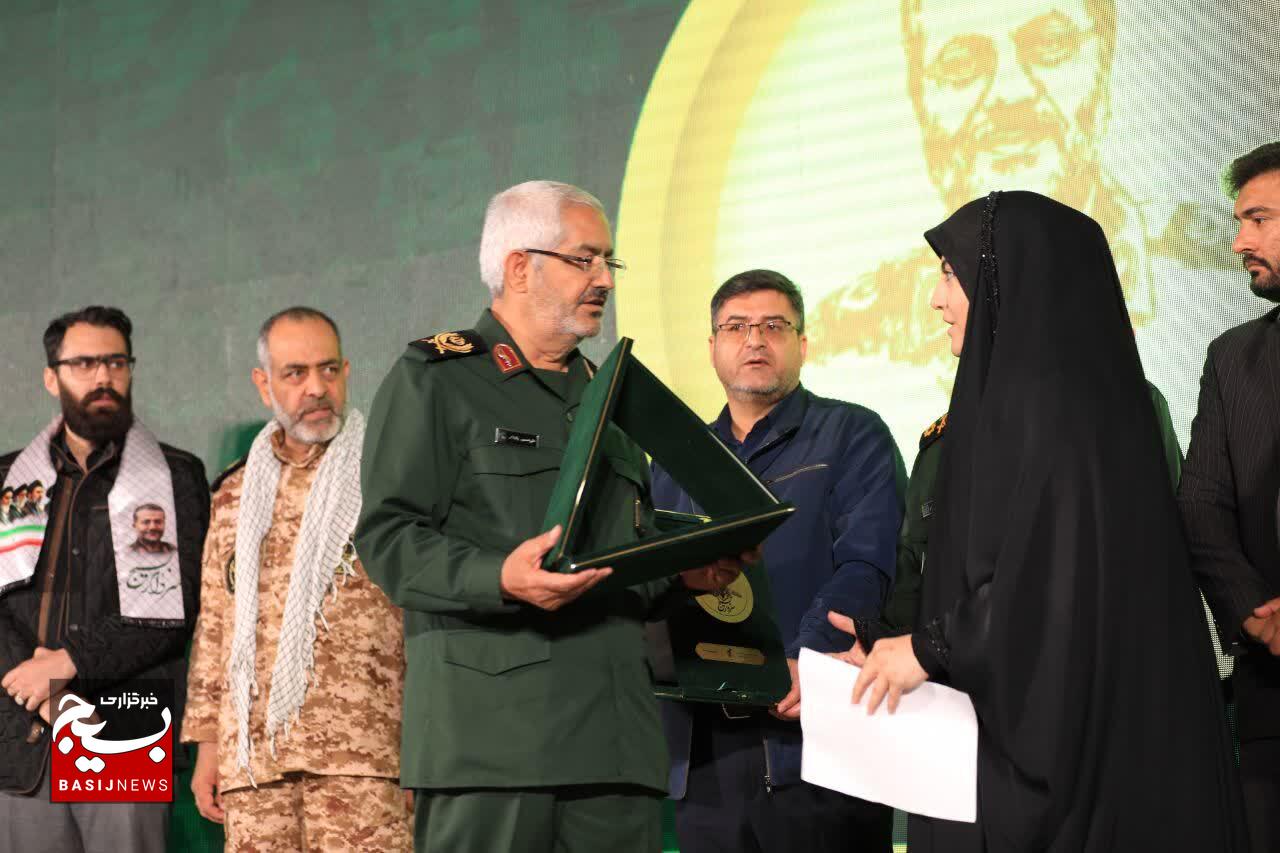 مراسم چهلمین روز شهادت سرلشکر پاسدار غلامرضا سلیمانی در شهرستان فارسان