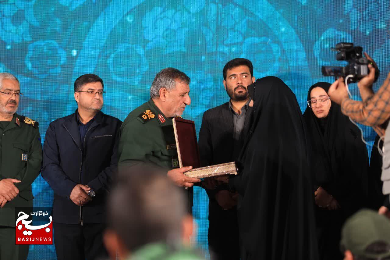 مراسم چهلمین روز شهادت سرلشکر پاسدار غلامرضا سلیمانی در شهرستان فارسان